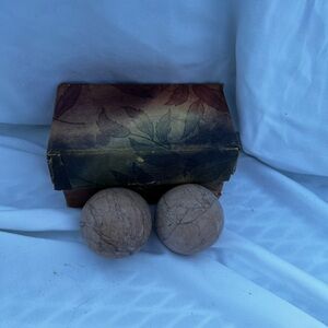 Baoding balls Chinese hand therapy balls with Box